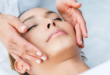 کلینیک زیبایی منتخب در گیشا: آسایش، فناوری و نتایج بی‌نقص